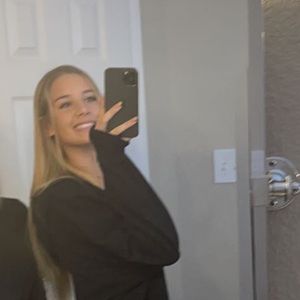 Meet your Posher, Hope